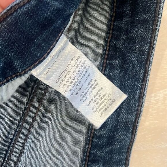 Joe’s Stretchy Boot Cut Jeans Size 31 - Picture 4 of 10